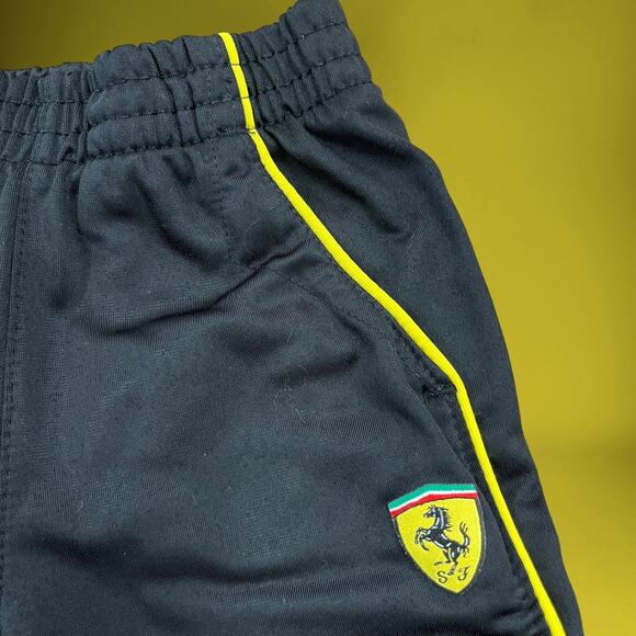 Baby’s Puma X  Ferrari Collab Shorts 12 Months Racing Pockets Stretchy Driving - Picture 5 of 7